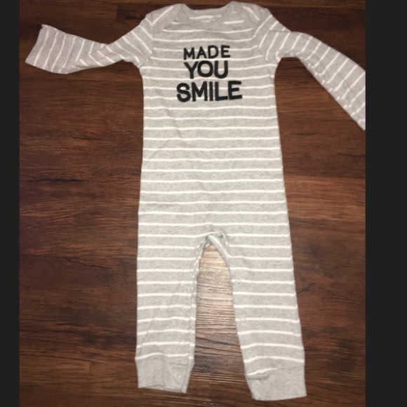 Carters Set - Picture 2 of 6